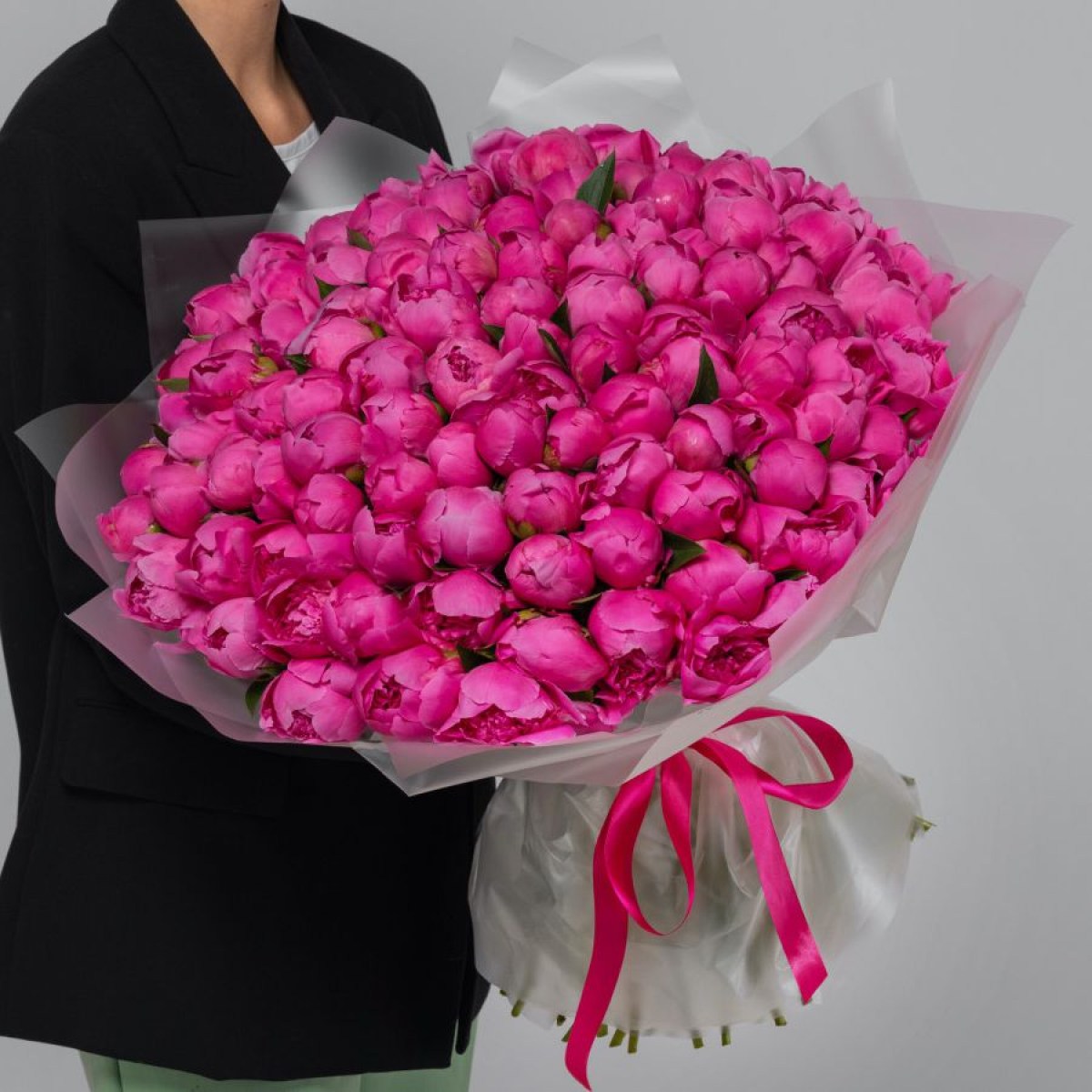 розовые пионы