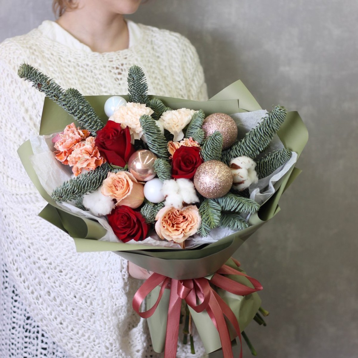 Букет цветов с нобилисом зимний