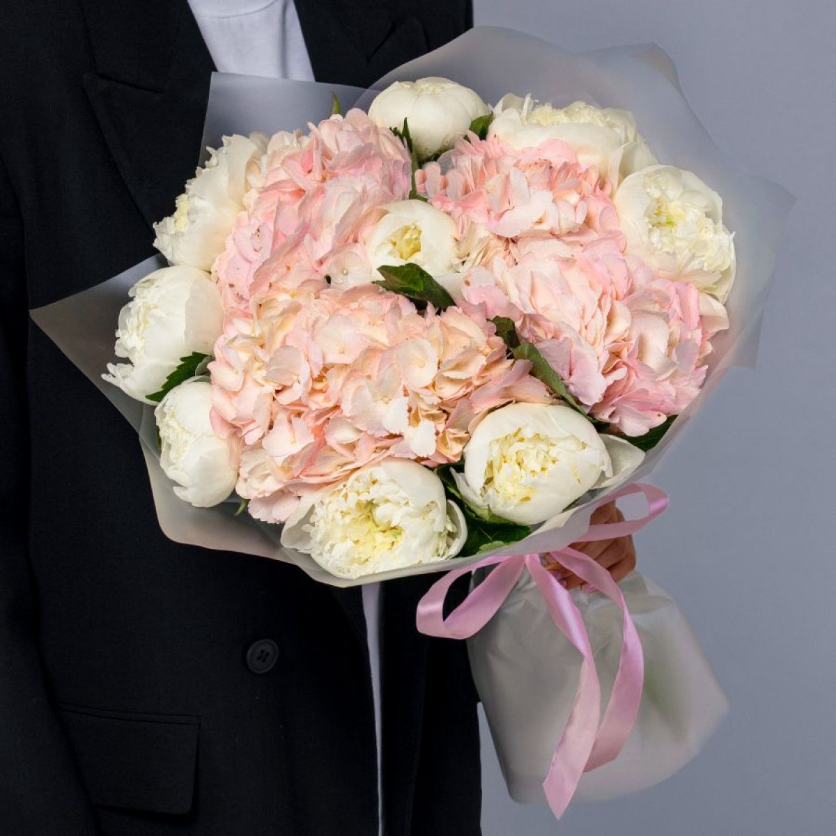 гортензия и пионы