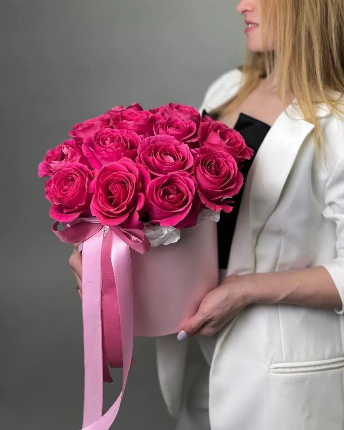 Розы в коробке Новосибирск